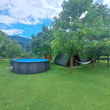 Отель Glamping Hiske Petrin Толмин Экстерьер фото