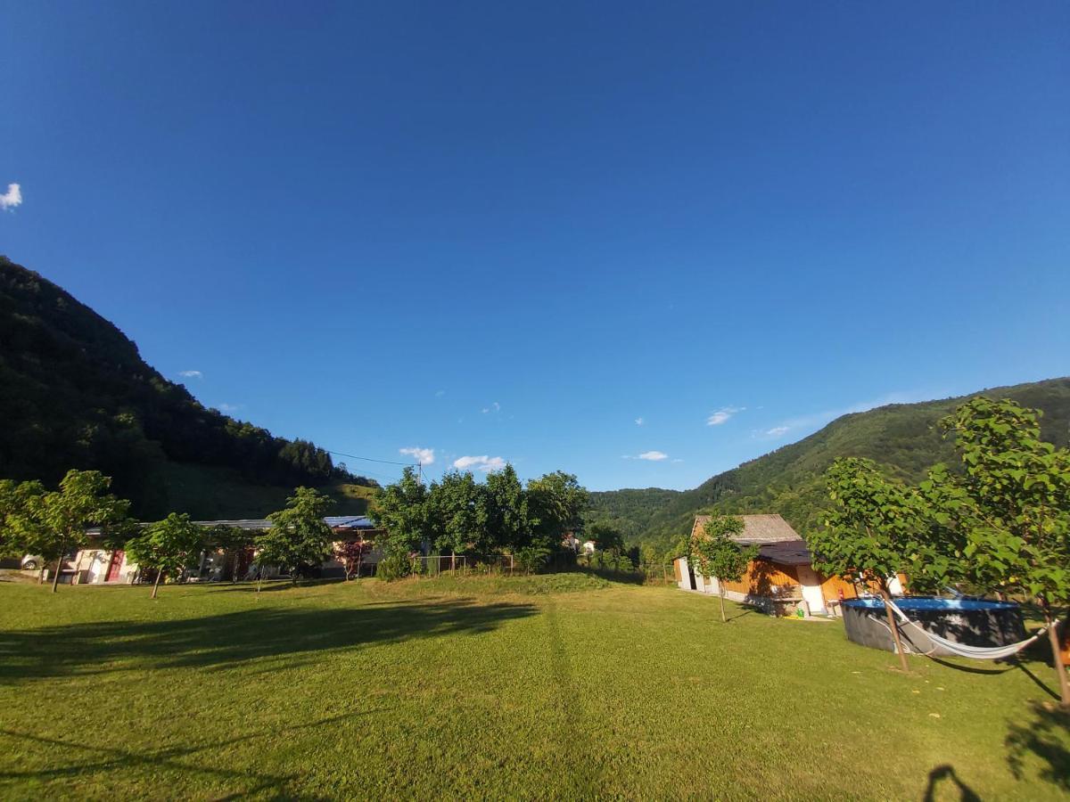 Отель Glamping Hiske Petrin Толмин Экстерьер фото