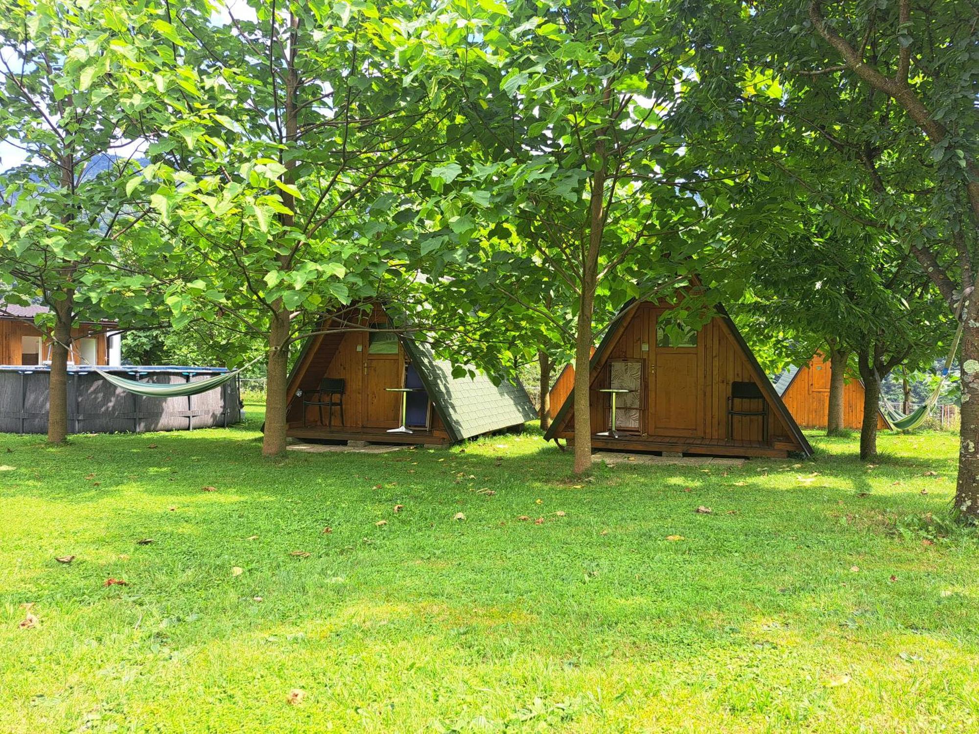 Отель Glamping Hiske Petrin Толмин Экстерьер фото